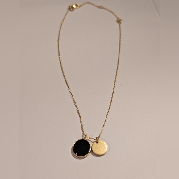 Madewell Elegant Gold and Black Pendant Necklace - Picture 7 of 7